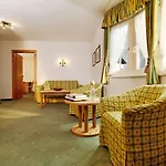 Posthotel Am Arlberg Отель Штренген