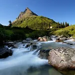Posthotel Am Arlberg 3*