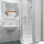 Posthotel Am Arlberg 3* Штренген