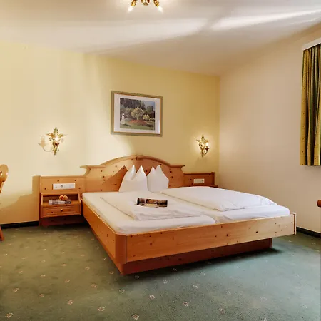 Posthotel Am Arlberg 호텔