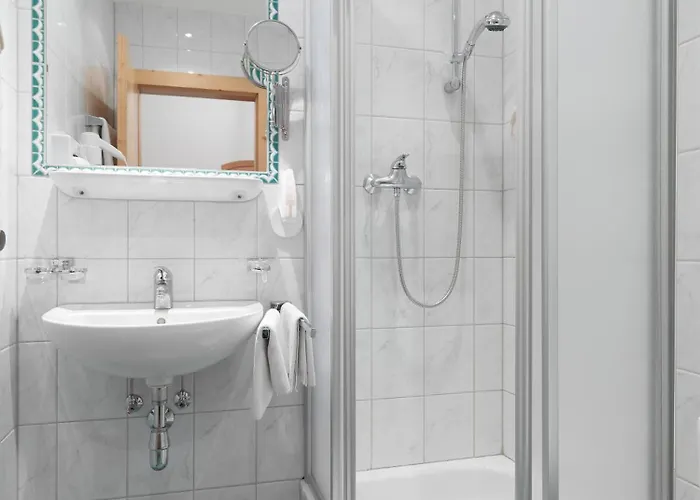 Posthotel Am Arlberg 3* Strengen