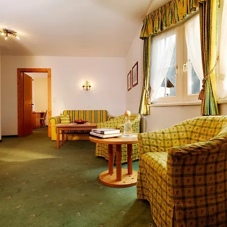 Posthotel Strengen Am Arlberg Hotel 3*