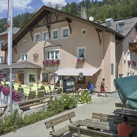 Szálloda Posthotel Am Arlberg Strengen